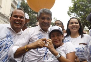 'A gente veio pedir que os baianos tenham esperança e expectativa de dias melhores', diz Geraldo Jr no Bonfim