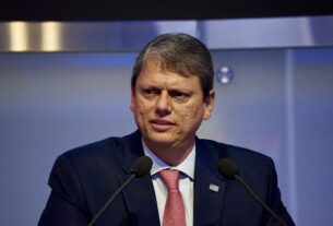 Do Brasil, Tarcísio comemora posse de Trump: “Tá chegando a hora!“