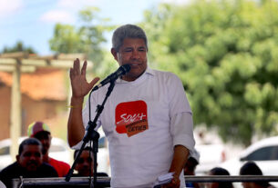 Governador Jerônimo responde fala do presidente Carlos Muniz