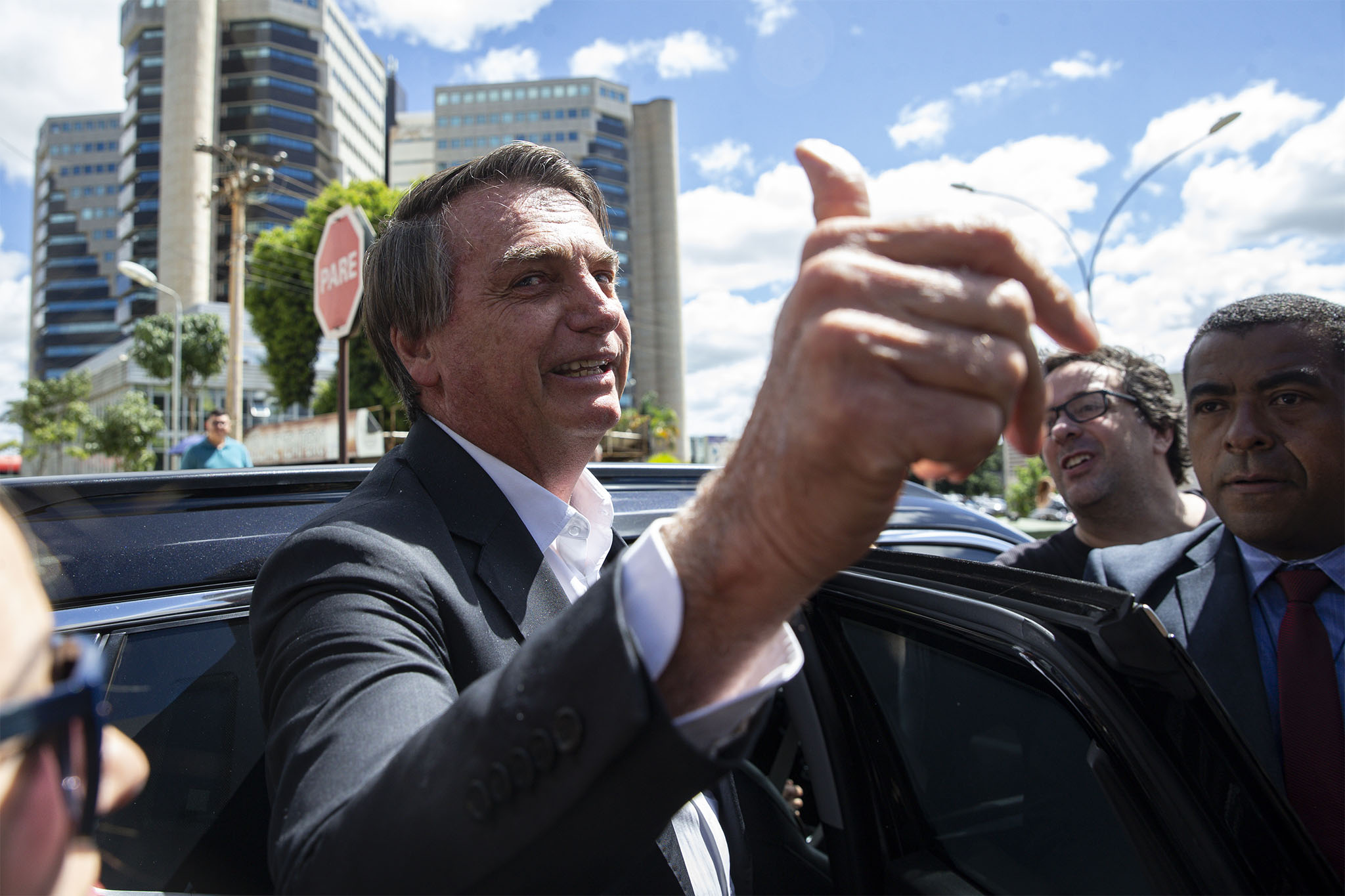 Jair Bolsonaro diz que acorda com a sensação de ter a "PF na porta”