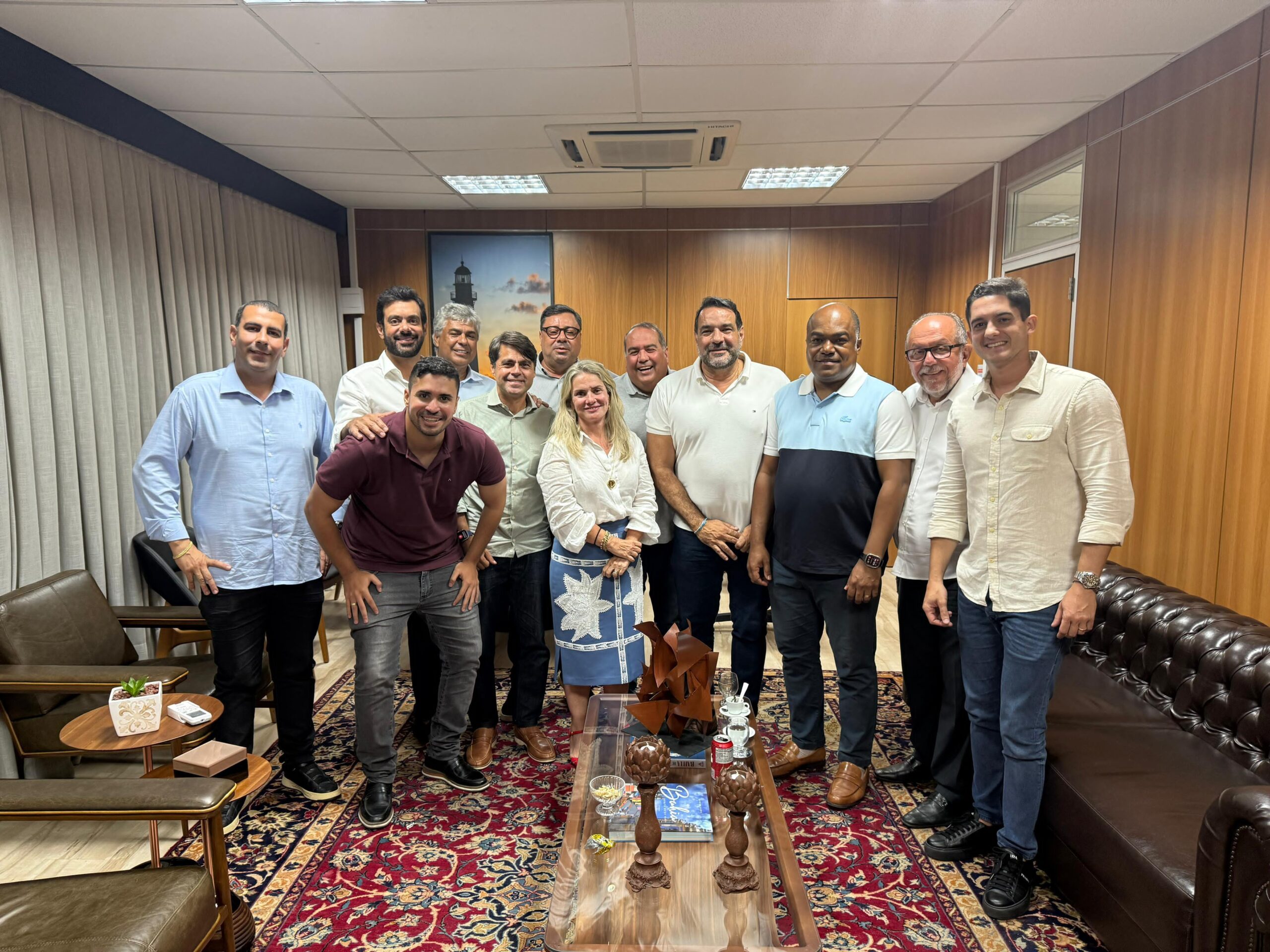 Oposição declara apoio a Ivana Bastos para 1ª vice-presidência da AL-BA