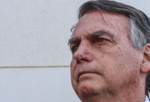 “Posso fugir agora, qualquer um pode“, diz Bolsonaro sobre fala de Moraes