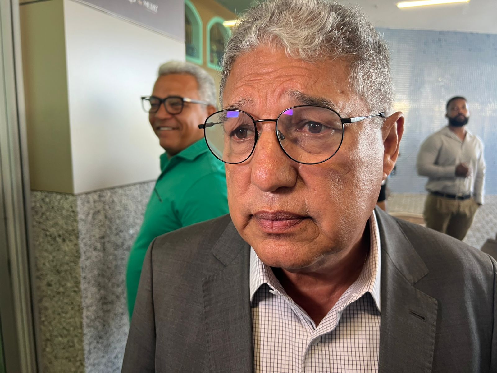 Rosemberg fala sobre resposta de Lídice da Mata ao senador Ângelo Coronel: “A reflexão é importante"