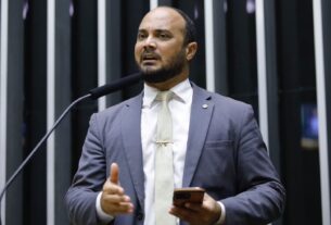"Um sinal de fragilidade", diz deputado Alden sobre ‘home office’ do Judiciário em Sussuarana
