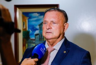 Adolfo Menezes continua afastado da presidência da ALBA, define segunda turma do STF
