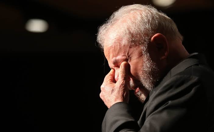 Aprovação de Lula despenca, aponta Datafolha