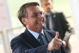 Bolsonaro lidera intenções de voto em pesquisa do PL
