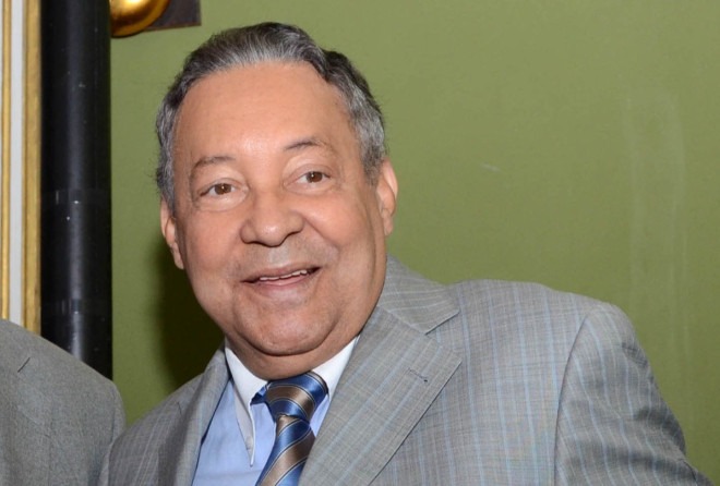 Carlos Muniz lamenta morte do ex-vereador Sandoval Guimarães e decreta três dias de luto