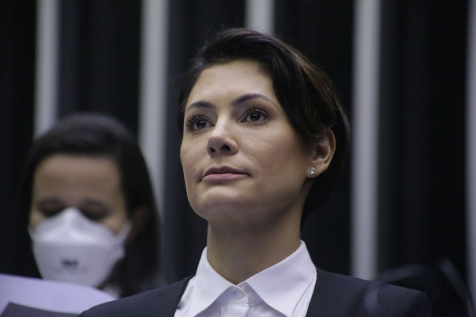 Cid: Michelle Bolsonaro “entrou em pânico“ ao ver mudança sair do Alvorada