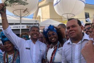Governador pede para Iemanjá paz para Bahia, para o Brasil e para o Mundo