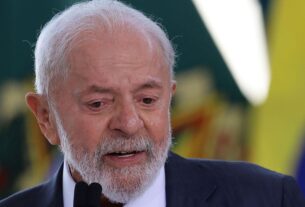 Lula diz que fará ajustes nos ministérios, mas que não tem pressa