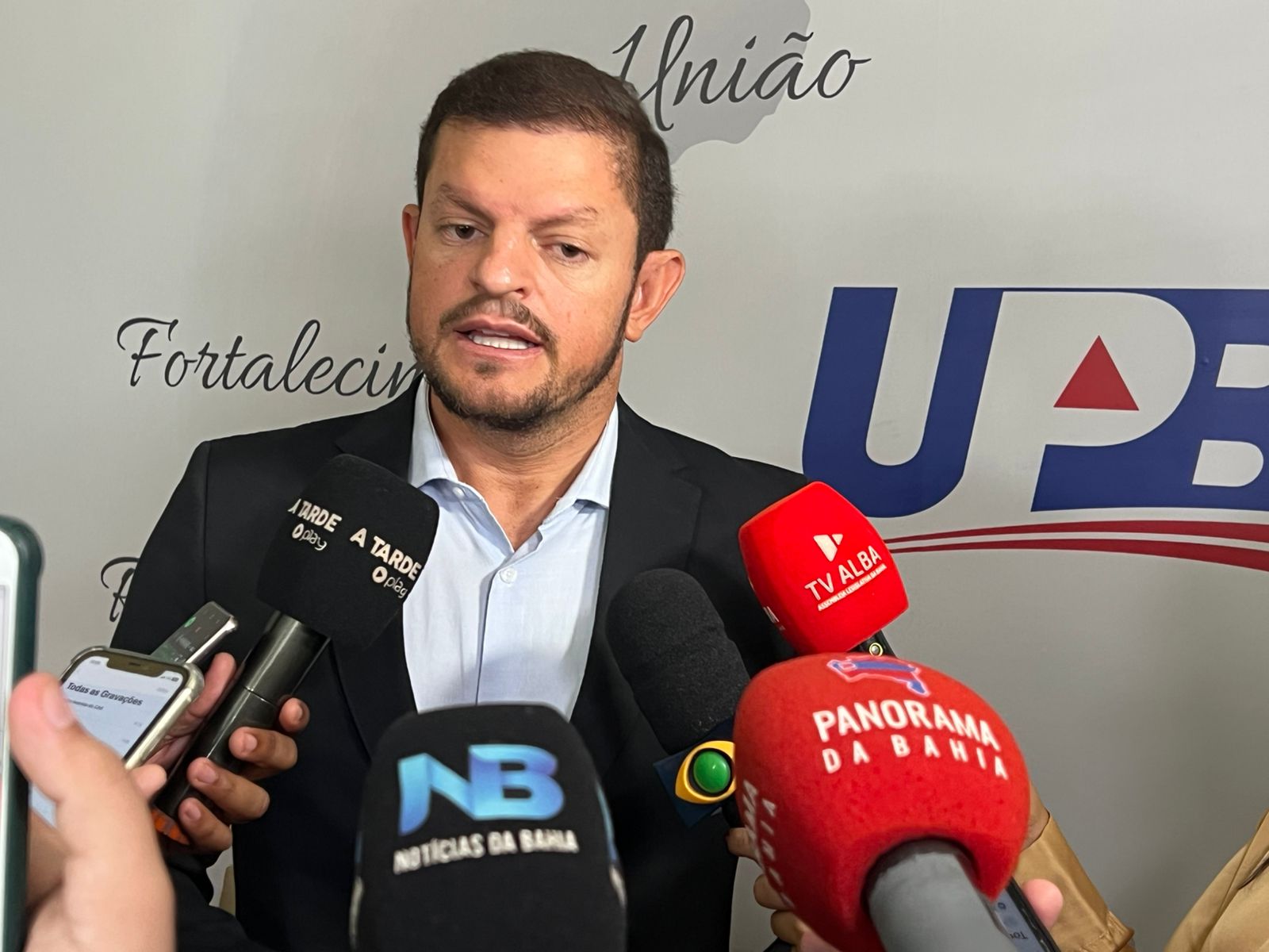 "Momento ímpar", diz Quinho sobre passagem pela UPB