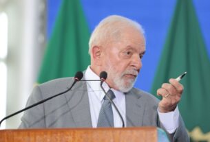 Atlas: taxa das blusinhas é pior erro de Lula; remédio grátis, maior acerto
