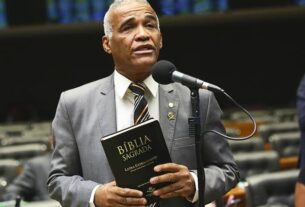 Isidório assume presidência da Comissão de Administração na Câmara