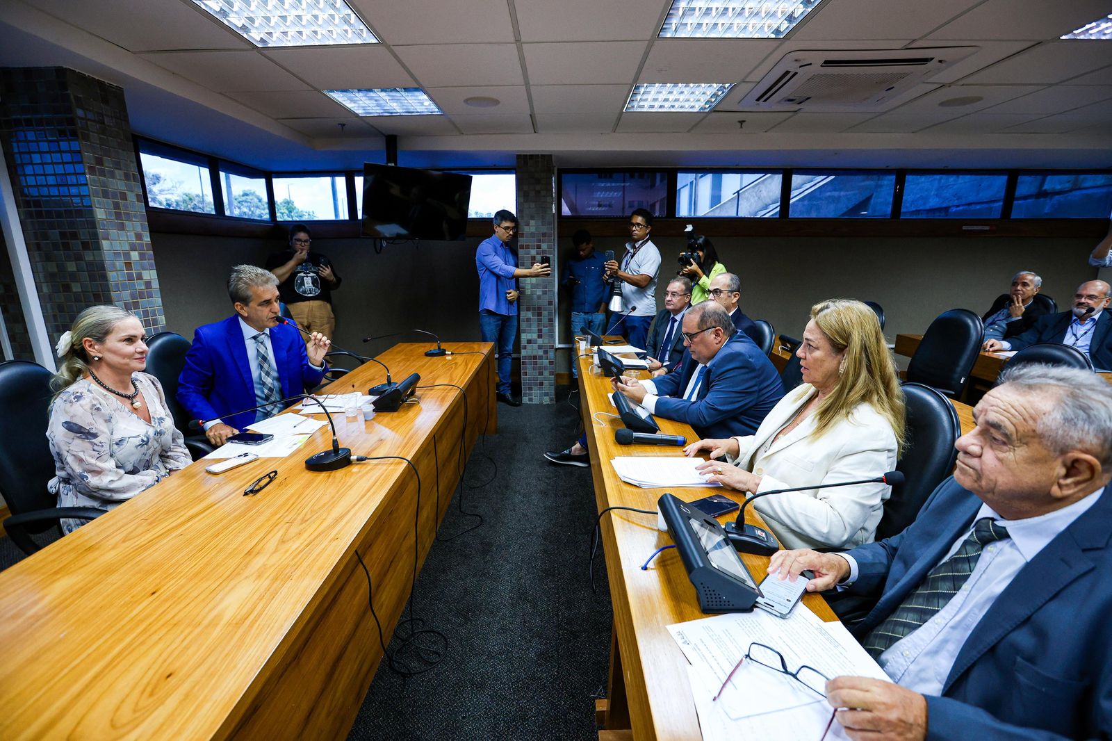 Presidente da ALBA, Ivana Bastos, visita comissões temáticas para fortalecer trabalho legislativo