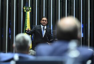 Senado adia votação que reduz para apenas 8 anos período de inelegibilidade