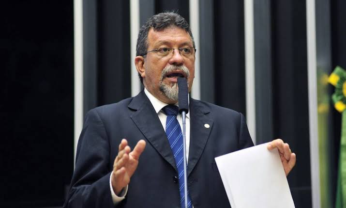 Afonso Florence comenta esquema de fraude bilionário no INSS