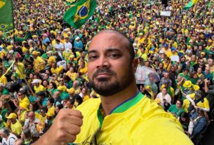 Capitão Alden participa de ato por anistia aos presos do 8 de janeiro na Paulista
