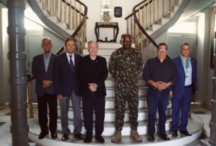 João Leão é agraciado com Medalha de Honra pela 6ª Região Militar
