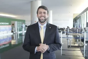 Novo ministro das Comunicações, Pedro Lucas direcionou R$ 30 milhões a cidade governada por seu pai