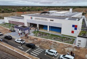 Governo da Bahia inaugura colégio de tempo integral e anuncia pacote de obras em América Dourada