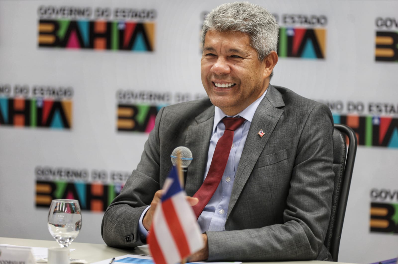 Jerônimo Rodrigues discute com Dilma Rousseff financiamento de banco para projetos na Bahia