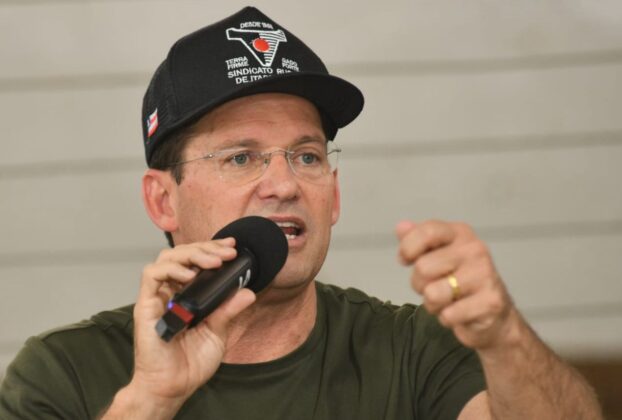 João Roma cobra obras da nova ponte sobre o Rio Jequitinhonha e critica ministro