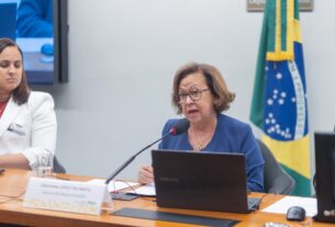 Lídice da Mata é reconduzida à coordenação da bancada baiana no Congresso