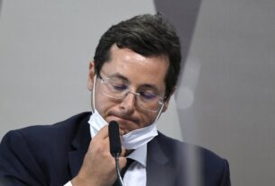 PL demite Fábio Wajngarten após vazamento de mensagens com críticas a Michelle Bolsonaro