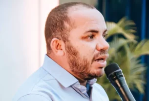 Prefeito de Santa Cruz Cabrália rompe com ACM Neto e declara apoio a Jerônimo Rodrigues