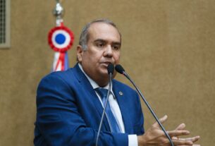 Sandro Régis denuncia sobrepreço em contrato do Governo da Bahia para compra de milho